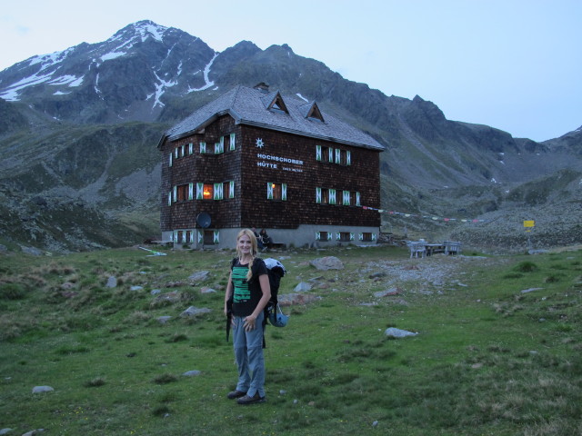 Evelyn bei der Hochschoberh&uuml;tte, 2.322 m (4. Juli)