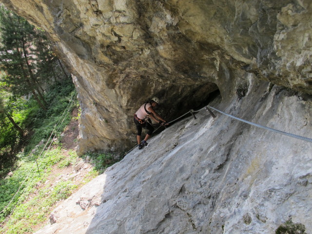 Burgforst-Klettersteig: Jasmin im Einstieg (6. Juli)