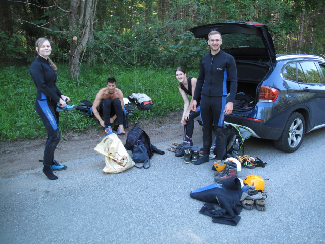 Cathrin, Wolfgang, Sonja und Stephan auf der Plöckenpass-Straße
