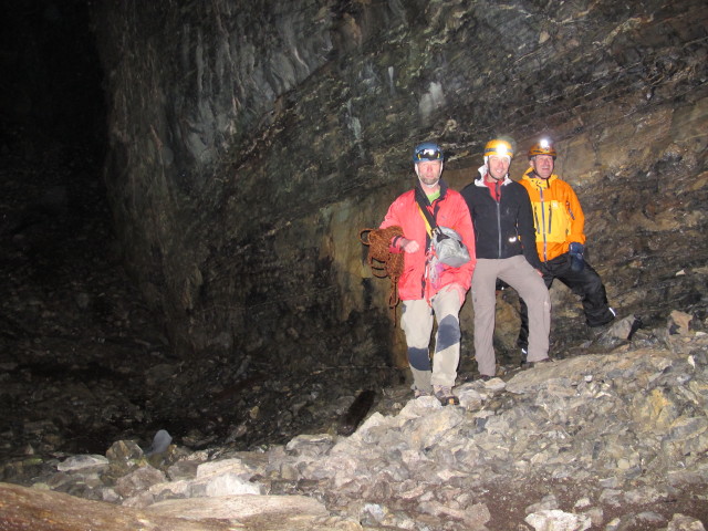 Helmut, ich und Erich in der Obstanser Eishöhle