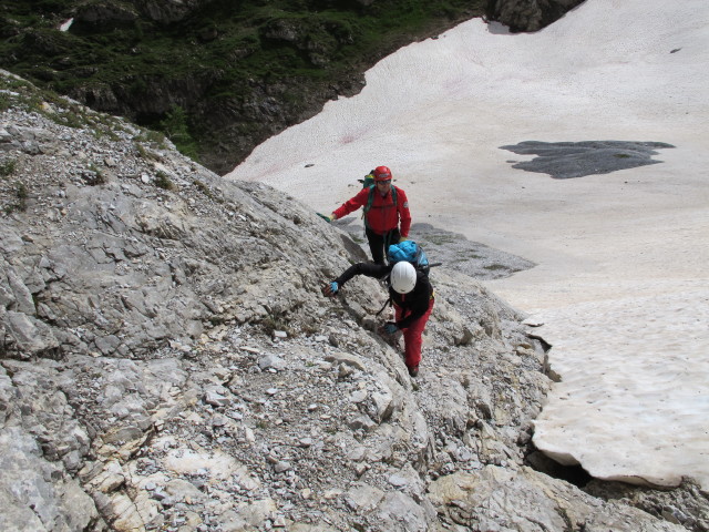 Erwin und Dominika zwischen Tscharre und Große Kinigat-Klettersteig