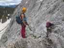 Große Kinigat-Klettersteig: Miriam und Evelyn zwischen Roter Rinne und Ausstieg