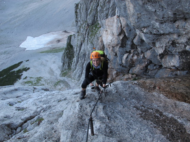 Anna-Klettersteig: Sabrina im Rillenquergang (19. Juli)