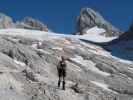 Sabrina zwischen Großem Gosaugletscher und Adamekhütte (19. Juli)