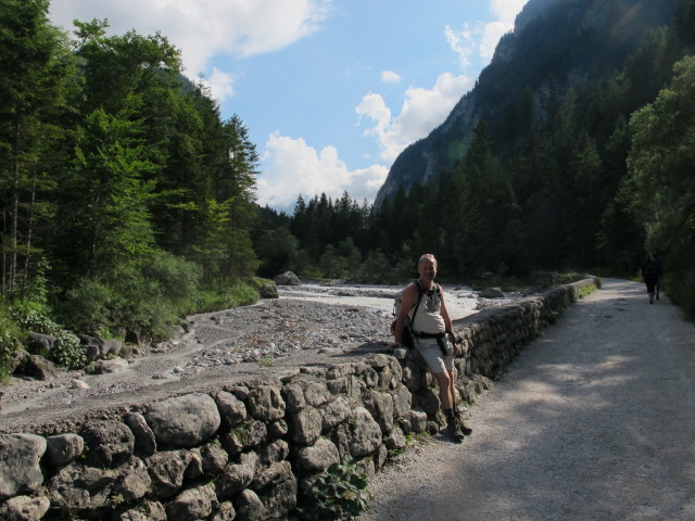 Erich im Wimbachtal zwischen Wimbachbrücke und Wimbachschloss (1. Aug.)