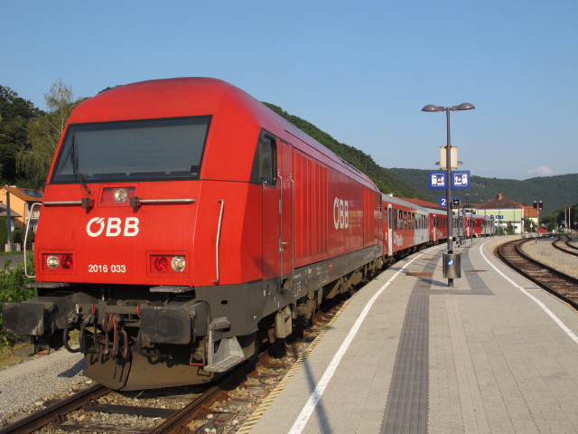 Bahnhof Weissenbach-Neuhaus, 354 m