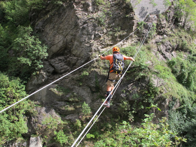 Axel auf der Seilbr&uuml;cke