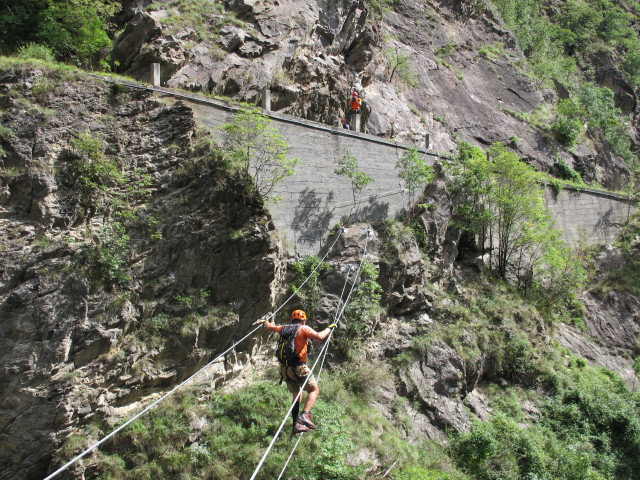 Axel auf der Seilbrücke