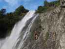 Axel am Stand nach der ersten Seillänge der Klettertour 'Wasserfall'