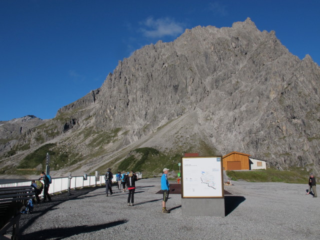 Corinna und Andreas bei der Douglash&uuml;tte, 1.980 m