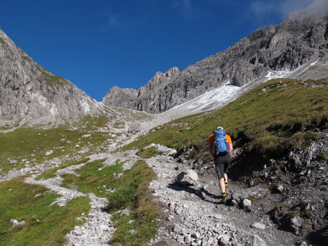 Andreas auf Weg 02 zwischen Lünersee und Totalphütte