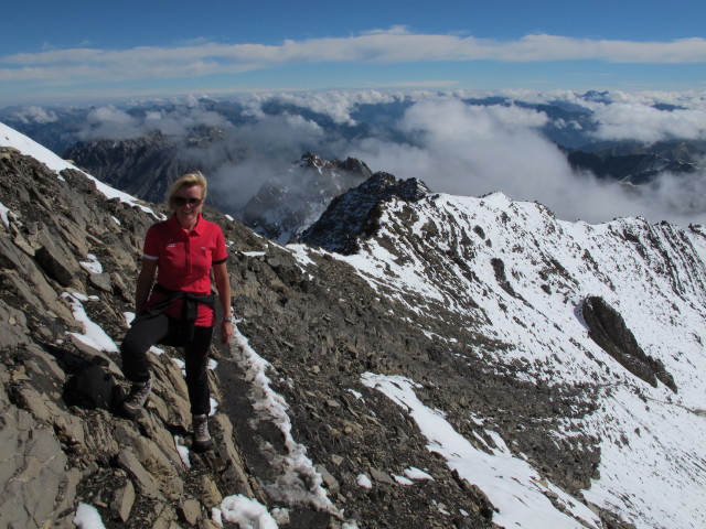 Corinna auf Weg 02 zwischen Totalph&uuml;tte und Schesaplana