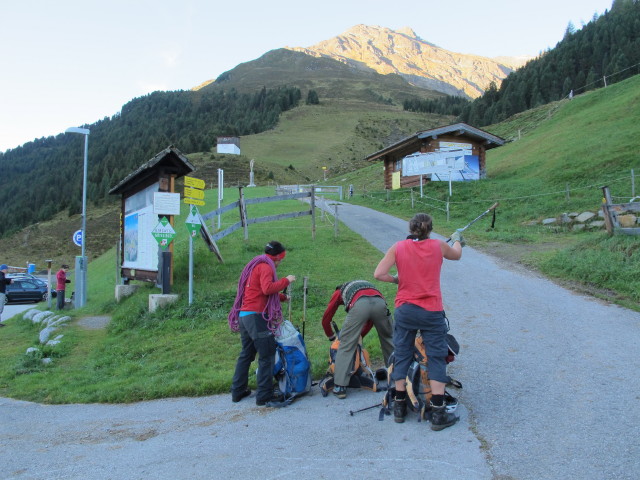 Anna, Christoph und Gudrun in Praxmar, 1.687 m (27. Sep.)