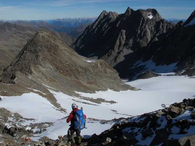 Gudrun, Christoph und Anna zwischen L&auml;ngentaler Wei&szlig;er Kogel und L&auml;ngentalferner (28. Sep.)