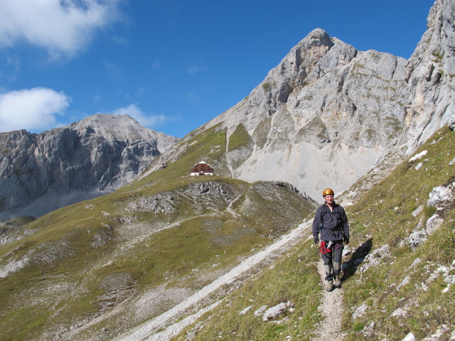 Austria-Klettersteig: Erich am Zustieg (4. Okt.)