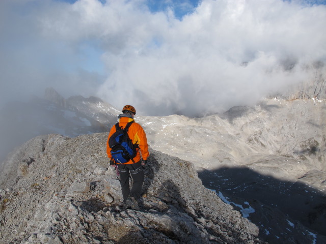 Ramsauer Klettersteig: Erich zwischen Scheichenspitze und Schmiedstock (5. Okt.)