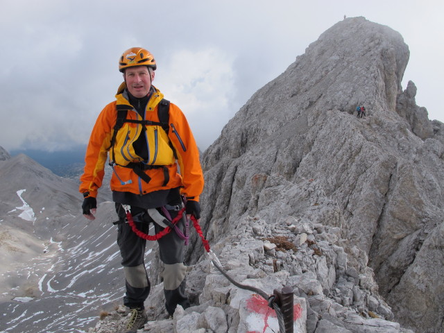 Ramsauer Klettersteig: Erich zwischen Hoher Gamsfeldspitze und Niederer Gamsfeldspitze (5. Okt.)