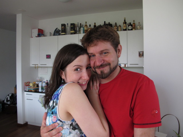 Ayesha und Markus in Markus Wohnung