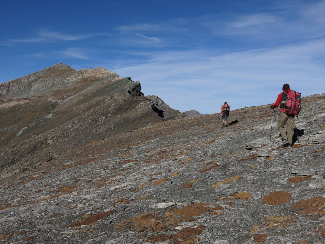 Gudrun und Christoph zwischen Lizumer Reckner und Lizumer Sonnenspitze (18. Okt.)