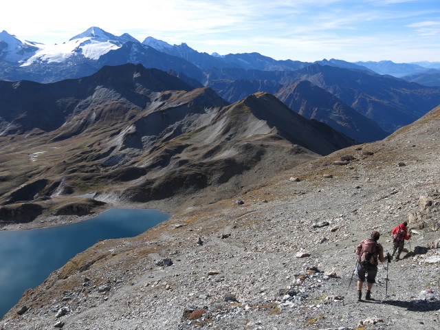 Gudrun und Christoph zwischen Geier und Gschützspitzsattel (19. Okt.)