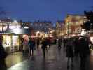 Adventmarkt vor der Karlskirche