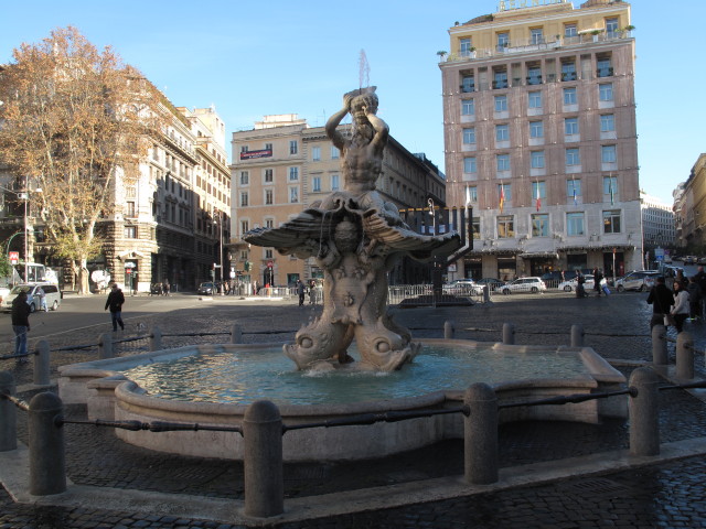 Fontana del Tritone