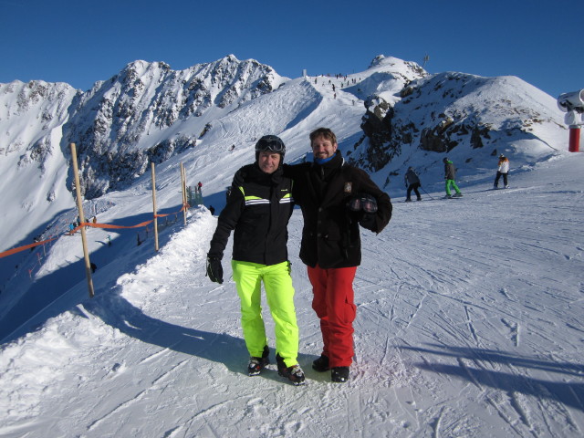 Ich und Markus bei der Bergstation der Panoramabahn, 2.375 m