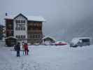 Erhard und Martina beim Hotel du Glacier, 2.006 m