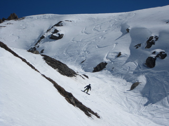 Markus neben der Piste 15 (15. Apr.)