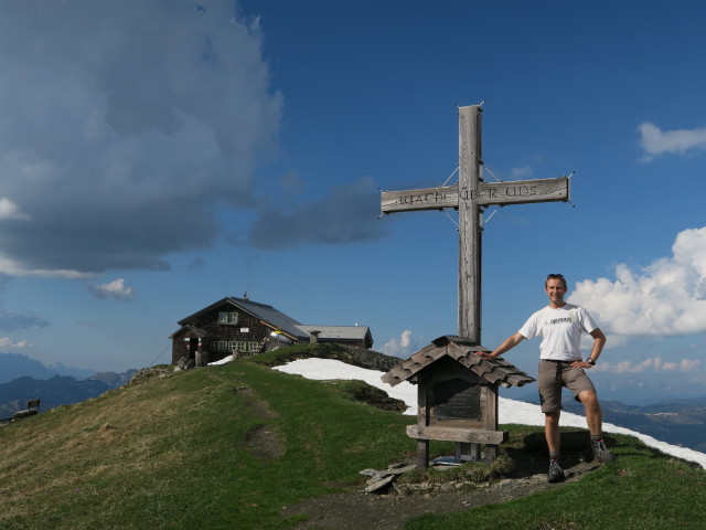 Ich am Gamskarkogel, 2.467 m (4. Juni)