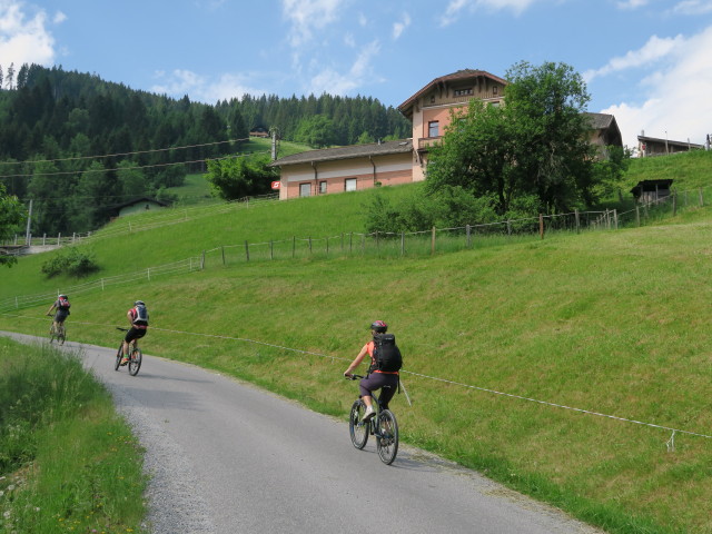 beim Bahnhof Angertal (6. Juni)