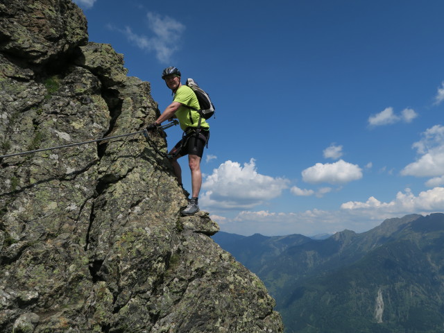 Hirschkarspitze-Klettersteig: vor der ersten Seilbrücke (6. Juni)