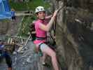 Silver Bullet-Klettersteig: Stephanie im Einstieg (5. Juni)