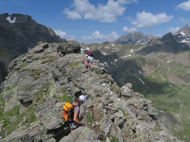 Schleinitz-Klettersteig: Irmgard, Bernadette und Erich am Mittleren Sattelkopf, 2.697 m