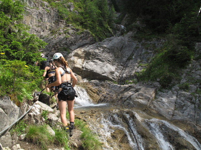 Millnatzenklamm-Klettersteig: Josef, Johanna und Karoline im Sektor 1