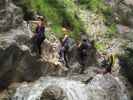 Millnatzenklamm-Klettersteig: Edith, Sonja, Ulrika und Helmut im Sektor 1