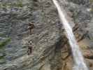 Millnatzenklamm-Klettersteig: Karoline und Johanna in der Variante Steinbeißer