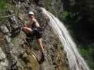 Millnatzenklamm-Klettersteig: Karoline beim Lum-Fall