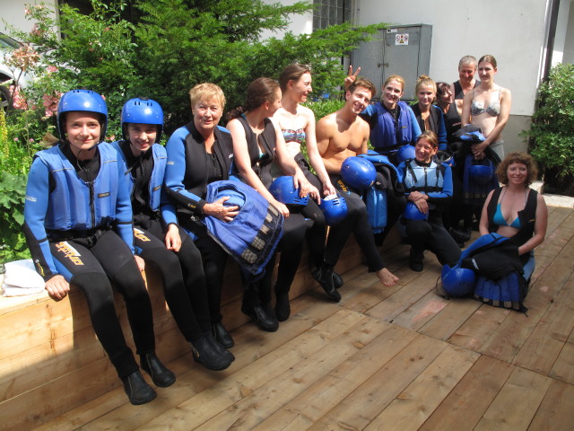 Karoline, Johanna, Edith, Bernadette, Susanne, Christoph, Evelyn, Bernadette, Miriam, Ulrike, Erich, Sonja und Angelika in Ainet
