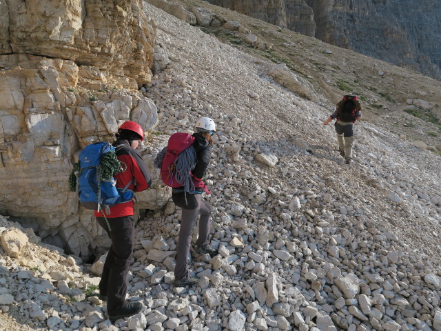 Werner, Susanne und Helmut zwischen Rifugio Auronzo und Westliche Zinne-Normalweg