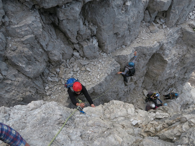 Westliche Zinne-Normalweg: Werner, Bernadette, Susanne, Irene, Evelyn und Dominika zwischen Ringband und Westlicher Zinne