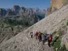 Irene, Bernadette, Josef, Bernadette, Ulrike und Dominika zwischen Rifugio Auronzo und Westliche Zinne-Normalweg