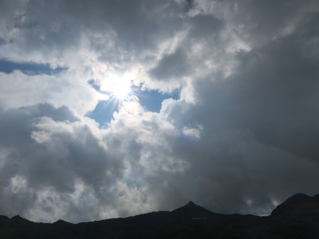 von der Adolf-Noßberger-Hütte Richtung Westen (8. Aug.)