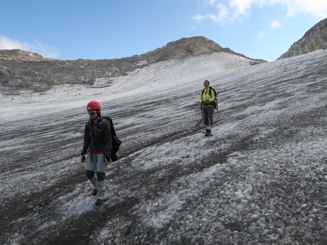 Carmen und Romy am Brandner Gletscher (22. Aug.)