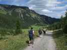 Romy, Carmen und Erich zwischen Mittelzalimalpe und Unterbrüggelealpe (23. Aug.)