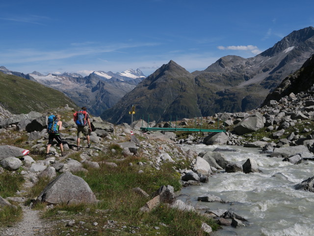 Sabrina und Christian am Venediger H&ouml;henweg beim Viltragenbach, 2.215 m (28. Aug.)
