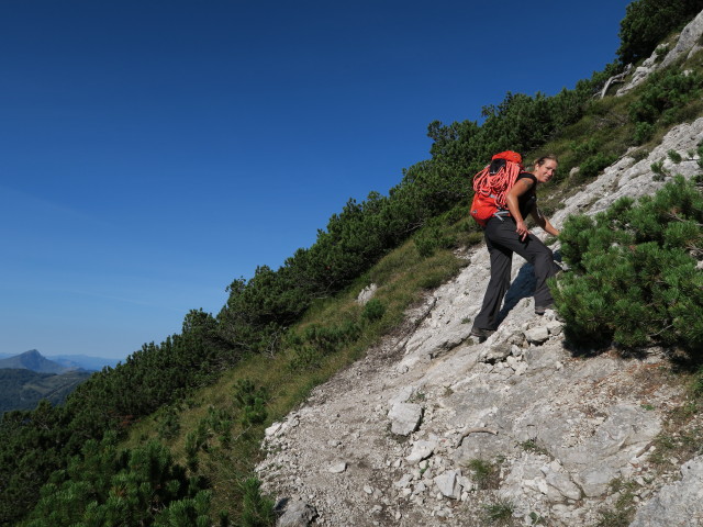 Maria auf Weg 612 zwischen Br&auml;ualm und 'Zeitgeist' (12. Sep.)