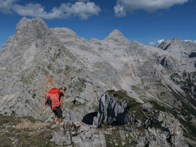 Maria am Nurracher Höhenweg zwischen Seehorn und Adolarischarte (12. Sep.)