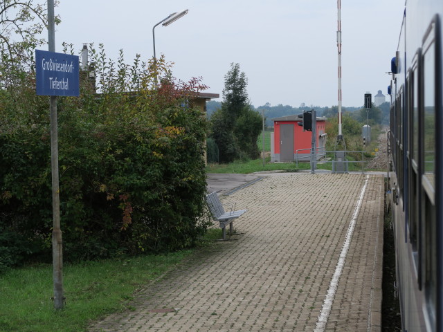 Haltestelle Gro&szlig;wiesendorf-Tiefenthal, 198 m