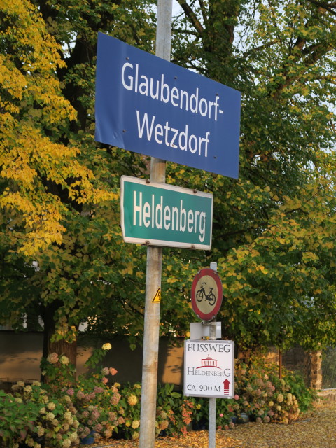 Haltestelle Glaubendorf-Wetzdorf, 238 m